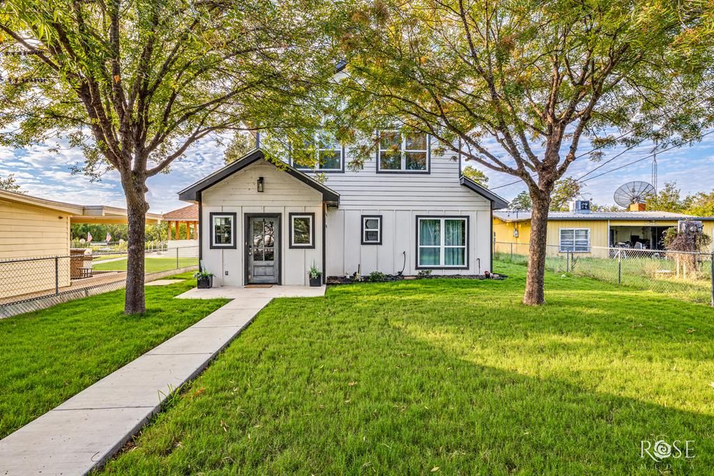 Image 1 of property listing at 1706 Shad Rd, San Angelo, TX 76904