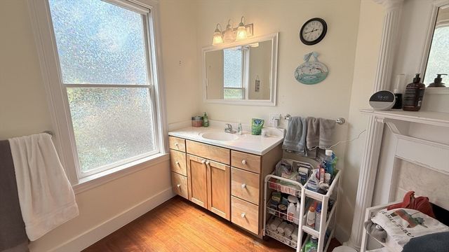 22 Walnut Place 1, Newton, MA 02460