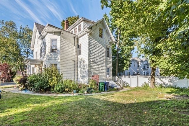 22 Walnut Place 1, Newton, MA 02460