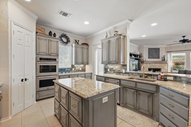 1000 Van Zandt Court, Haslet, TX 76052