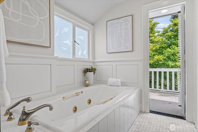 1920 NE Naomi Place, Seattle, WA 98115