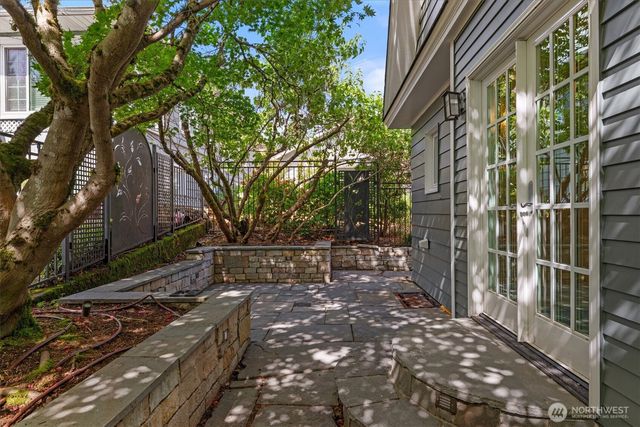 1920 NE Naomi Place, Seattle, WA 98115