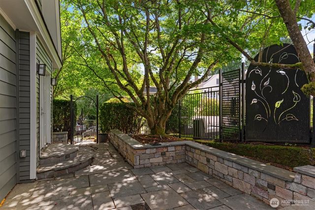 1920 NE Naomi Place, Seattle, WA 98115