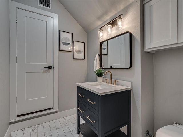 11500 SW 58th Street, Mustang, OK 73064