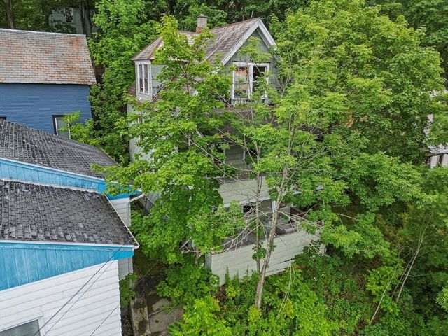 30 Dover St, North Adams, MA 01247