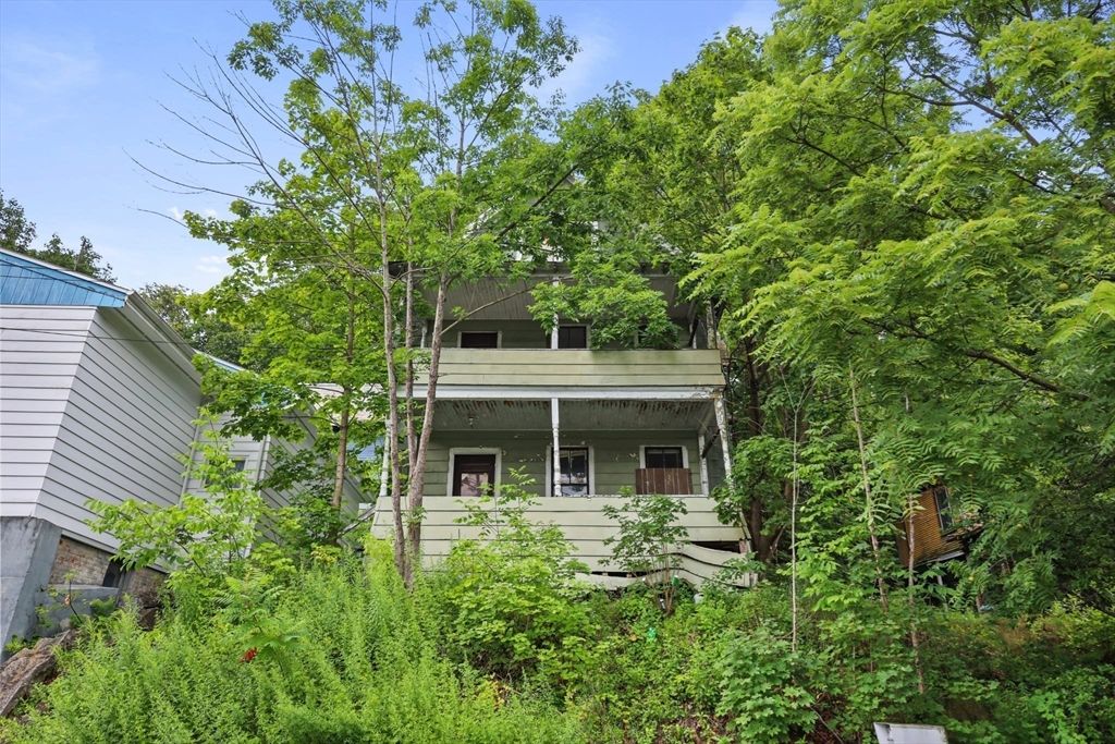 30 Dover St, North Adams, MA 01247