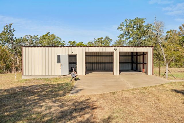 454 Leisure LN, Cedar Creek, TX 78612