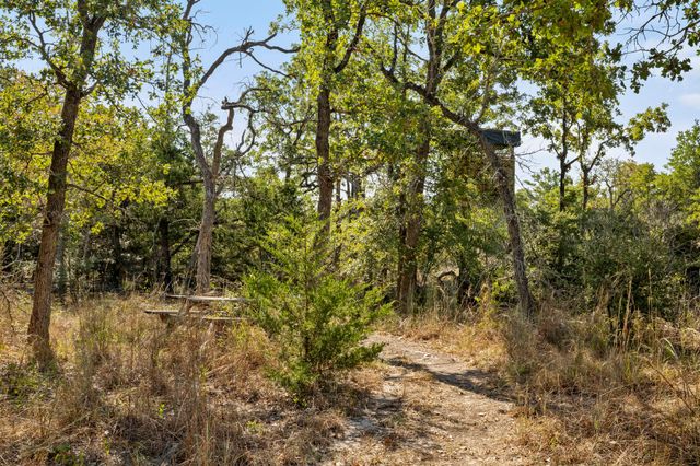 454 Leisure LN, Cedar Creek, TX 78612