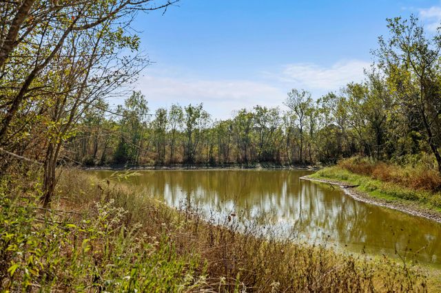 454 Leisure LN, Cedar Creek, TX 78612