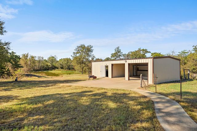 454 Leisure LN, Cedar Creek, TX 78612