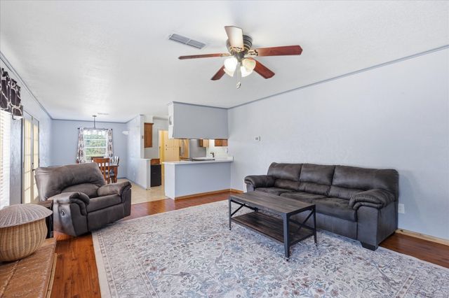 892 Highland Circle, Springtown, TX 76082