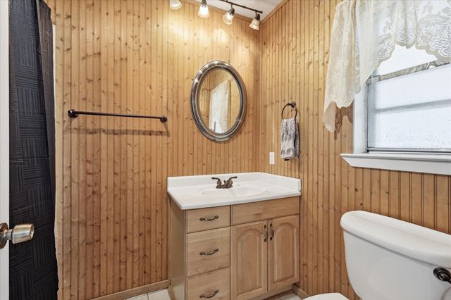 892 Highland Circle, Springtown, TX 76082