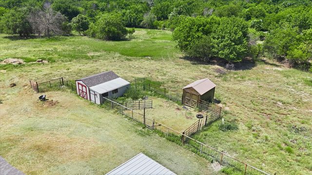 892 Highland Circle, Springtown, TX 76082