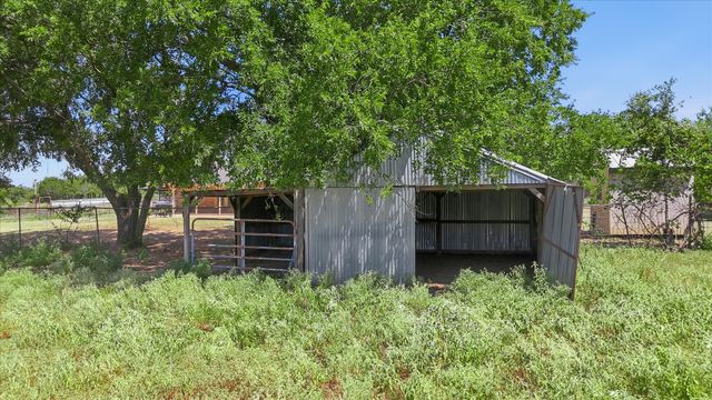 892 Highland Circle, Springtown, TX 76082