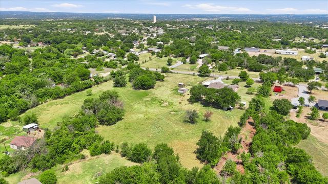 892 Highland Circle, Springtown, TX 76082