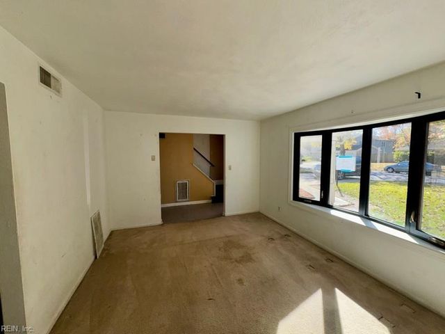 4081 Windsor Gate PL, Virginia Beach, VA 23452