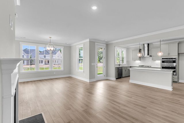 607 Crosswick Street, Summerville, SC 29483