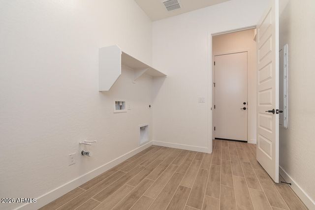 2571 E ALFONSO Drive, San Tan Valley, AZ 85140