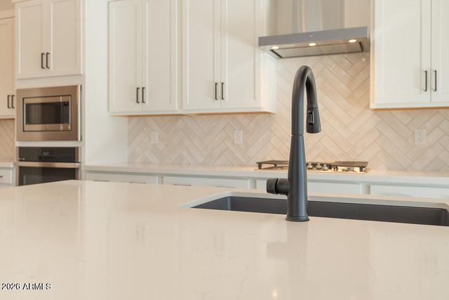 2571 E ALFONSO Drive, San Tan Valley, AZ 85140