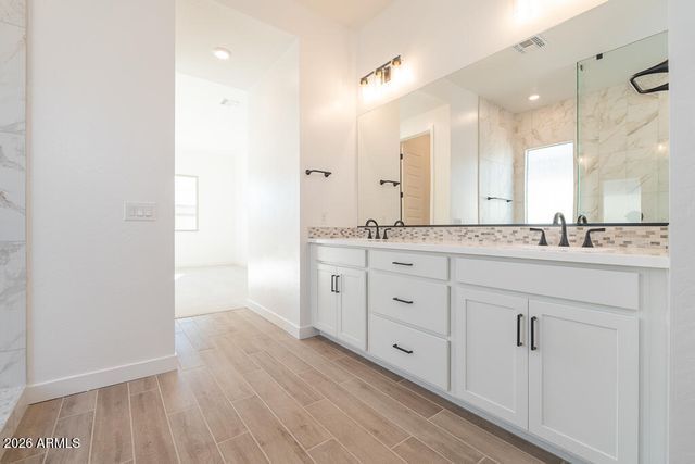 2571 E ALFONSO Drive, San Tan Valley, AZ 85140