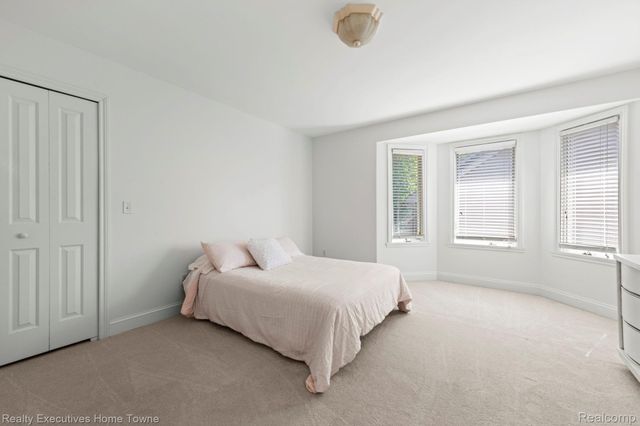 3830 Arlington Avenue, Fort Gratiot Charter Township, MI 48059