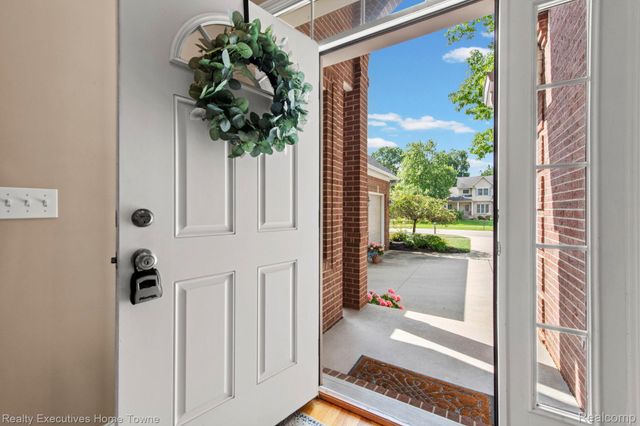 3830 Arlington Avenue, Fort Gratiot Charter Township, MI 48059