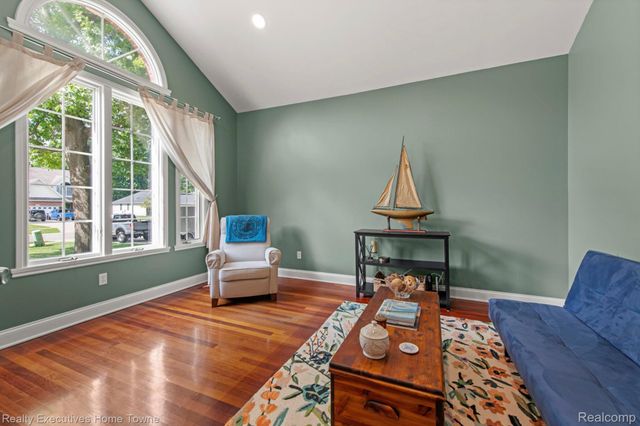 3830 Arlington Avenue, Fort Gratiot Charter Township, MI 48059