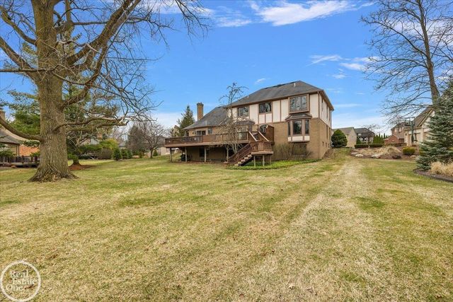 54168 Overbrook Court, Shelby Twp, MI 48316