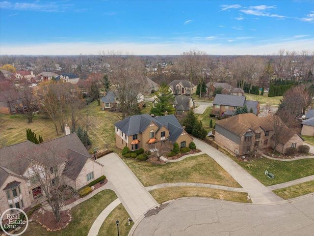 54168 Overbrook Court, Shelby Twp, MI 48316