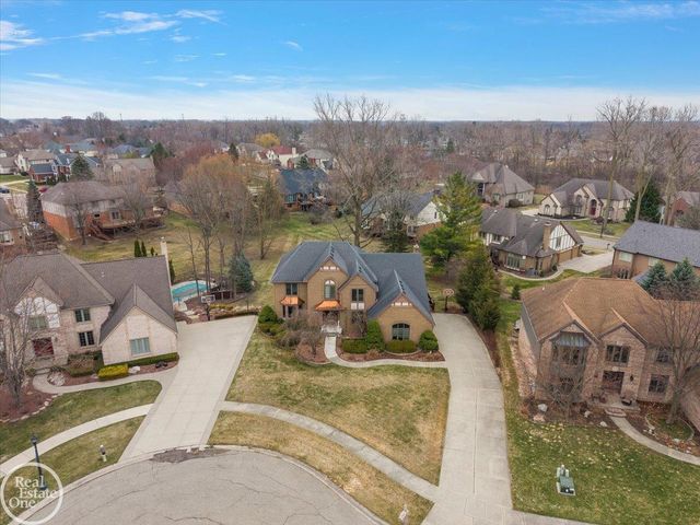 54168 Overbrook Court, Shelby Twp, MI 48316