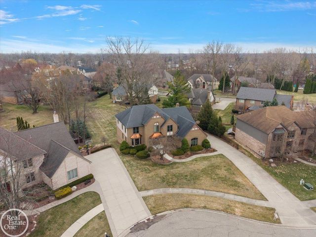54168 Overbrook Court, Shelby Twp, MI 48316