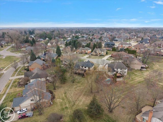 54168 Overbrook Court, Shelby Twp, MI 48316