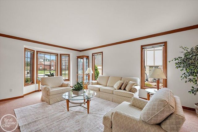 54168 Overbrook Court, Shelby Twp, MI 48316