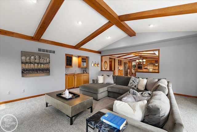 54168 Overbrook Court, Shelby Twp, MI 48316