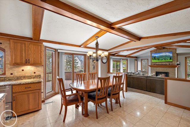 54168 Overbrook Court, Shelby Twp, MI 48316