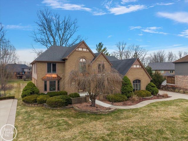 54168 Overbrook Court, Shelby Twp, MI 48316