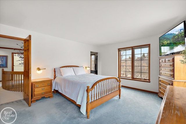 54168 Overbrook Court, Shelby Twp, MI 48316