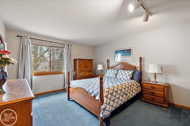 54168 Overbrook Court, Shelby Twp, MI 48316