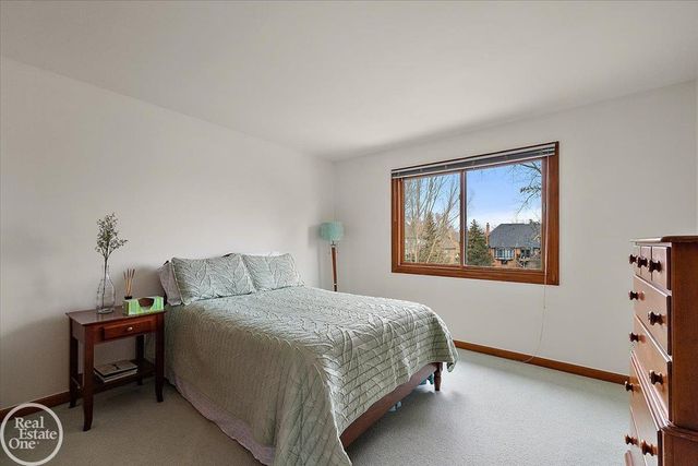 54168 Overbrook Court, Shelby Twp, MI 48316