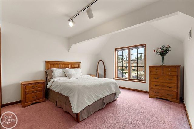 54168 Overbrook Court, Shelby Twp, MI 48316