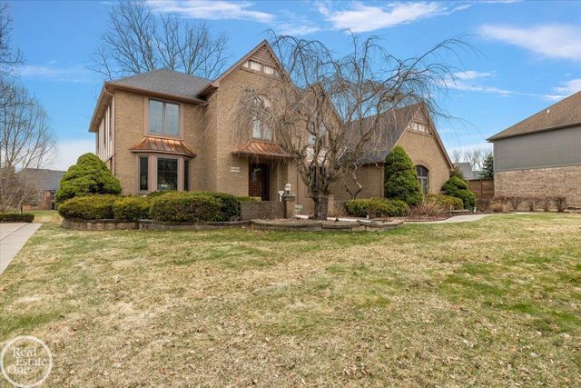 54168 Overbrook Court, Shelby Twp, MI 48316