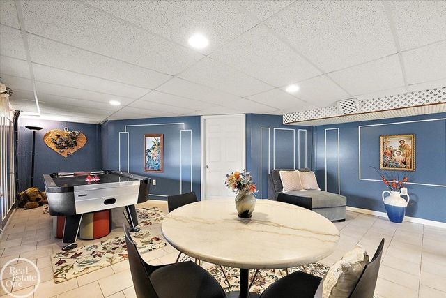 54168 Overbrook Court, Shelby Twp, MI 48316