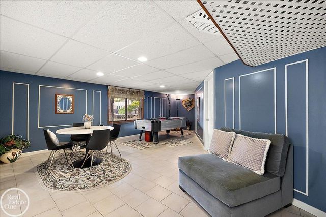 54168 Overbrook Court, Shelby Twp, MI 48316