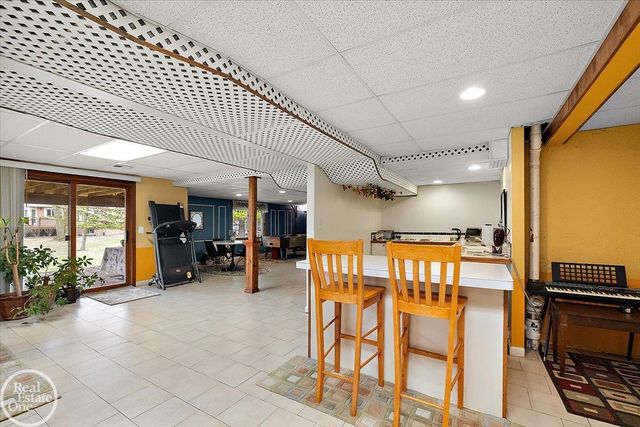 54168 Overbrook Court, Shelby Twp, MI 48316