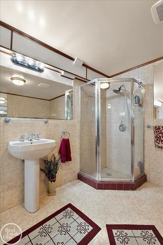 54168 Overbrook Court, Shelby Twp, MI 48316