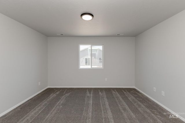 1670 SW Besra Dr, Mountain Home, ID 83647