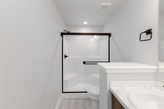 1670 SW Besra Dr, Mountain Home, ID 83647
