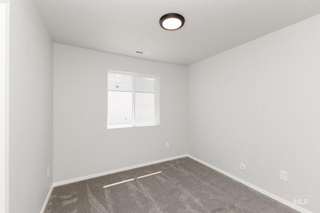 1670 SW Besra Dr, Mountain Home, ID 83647