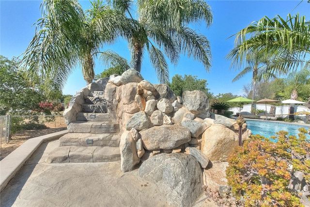 17292 Bali, Riverside, CA 92504