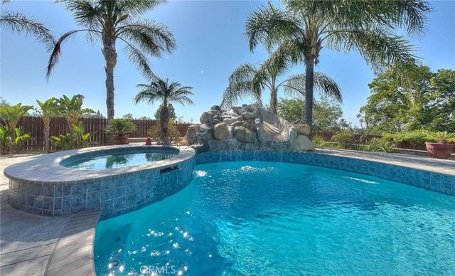 17292 Bali, Riverside, CA 92504